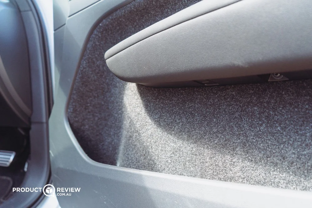 Volvo XC40 Recharge interior door trim