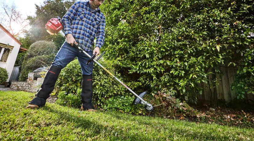 Lightweight store whipper snipper