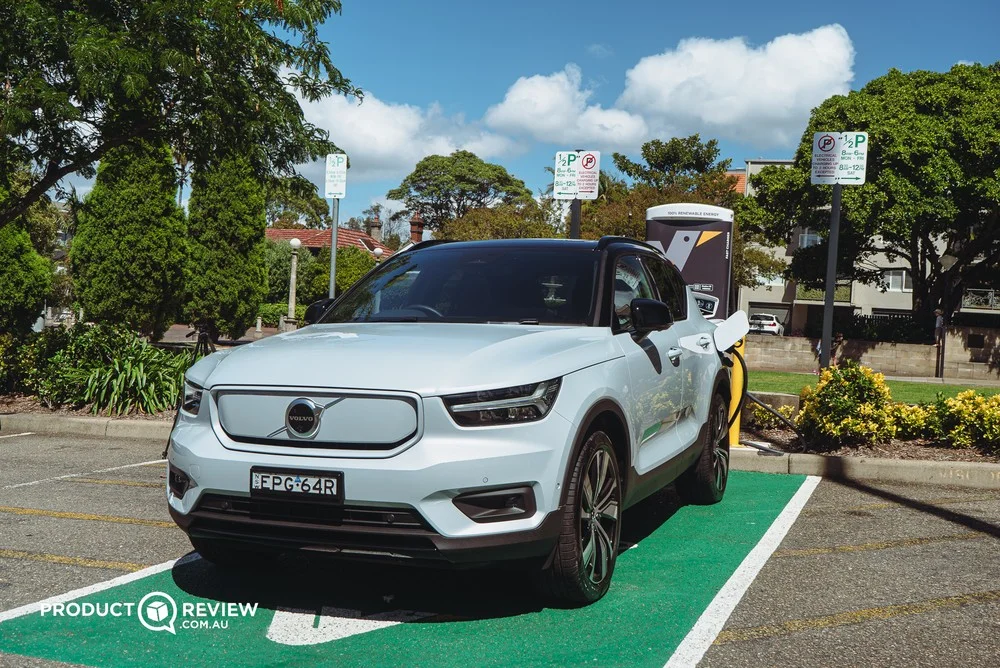 Volvo XC40 Recharge charging