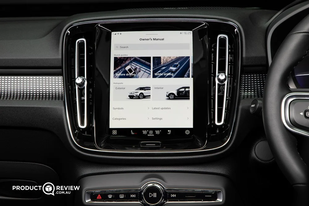 Volvo XC40 Recharge infotainment