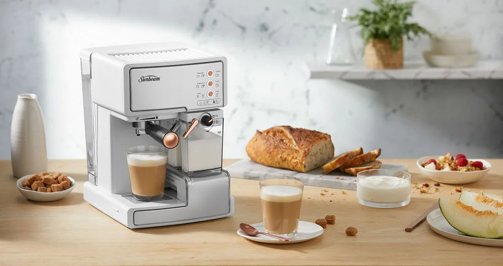 Sunbeam Cafe Barista EM5000 Showcases