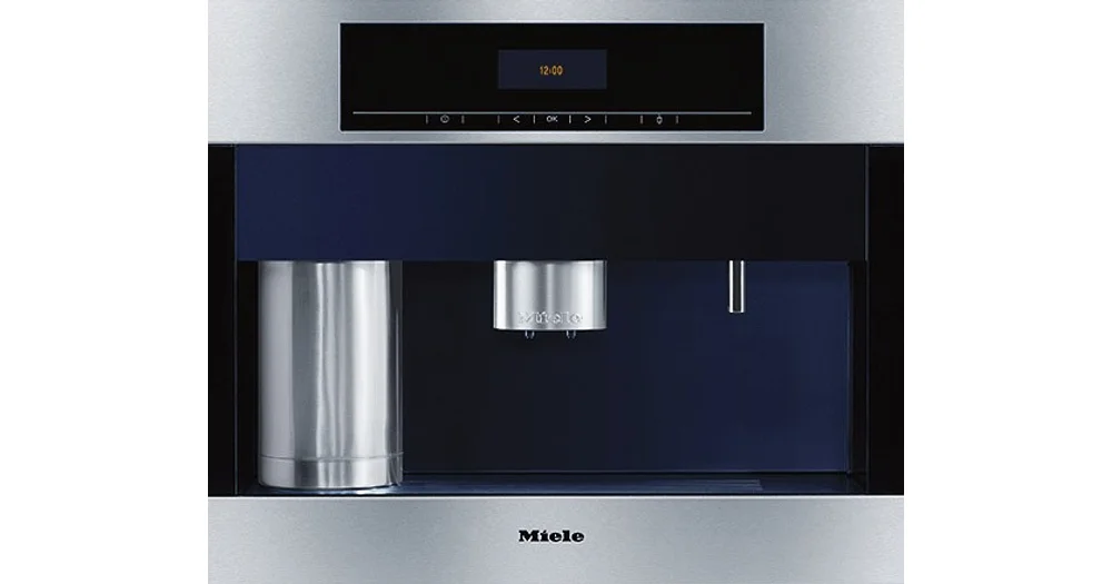 Встроенная кофемашина miele. Встраиваемая кофемашина Miele. Молочник для кофемашины Miele cva5060. Кофемашина икеа встроенная.