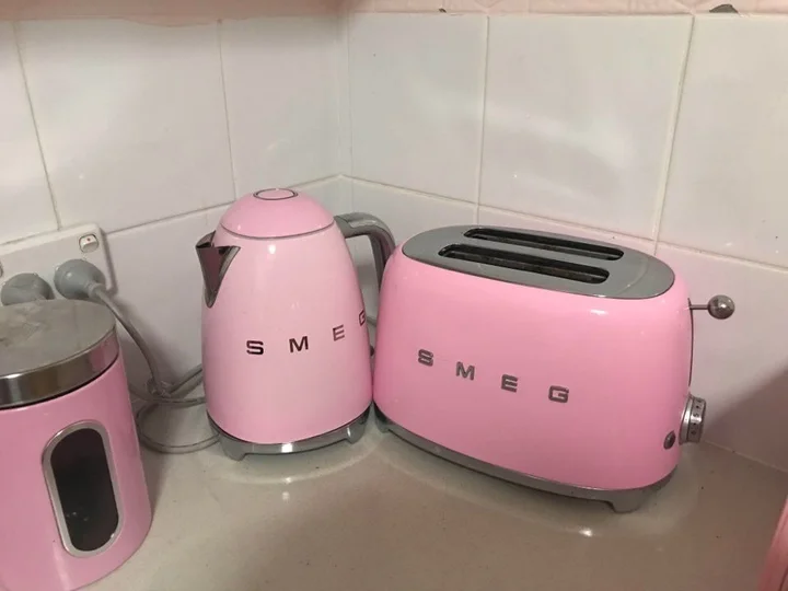 Smeg Bright Pink Toaster Smeg KLF01PKAU (Pink) Reviews