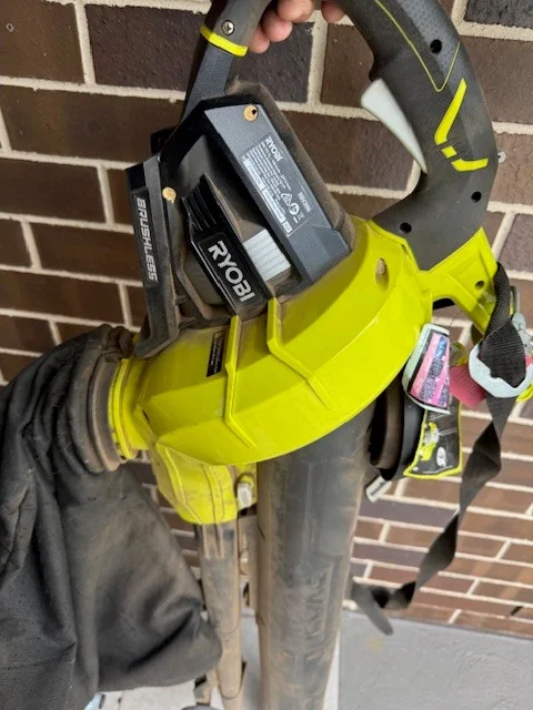 Electric Leaf Ryobi Leaf Vacuum Reviews RYOBI ONE+ 18V 90 MPH 250 - Main Image