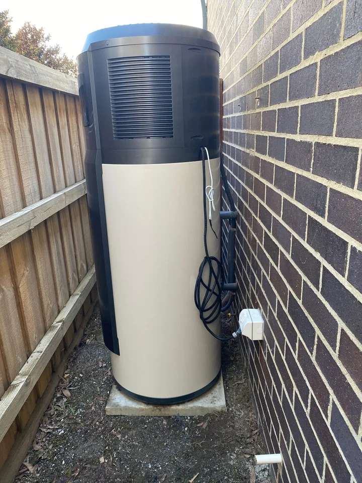 200 Litre Midea Hot Water System Review Continuous Flow Chromagen - Main Image