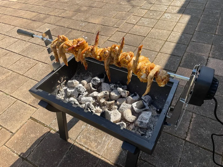 Jumbuck Novo' Small Charcoal Spit Roaster - Battery 塊肉