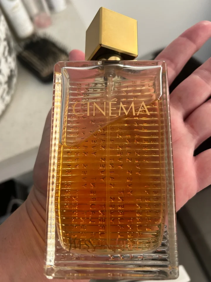 Cinema Yves Cinema Perfume Review Baiser De Cinema Eau De Parfum