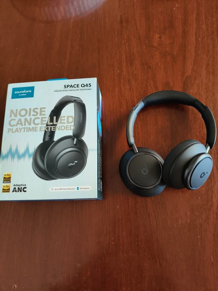 【美品】Soundcore Space Q45 Soundcore Space Q45 Adaptive Noise Cancelling Headphones.