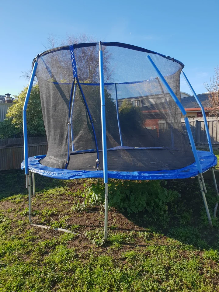 Kmart 10ft Trampoline with Enclosure reviews