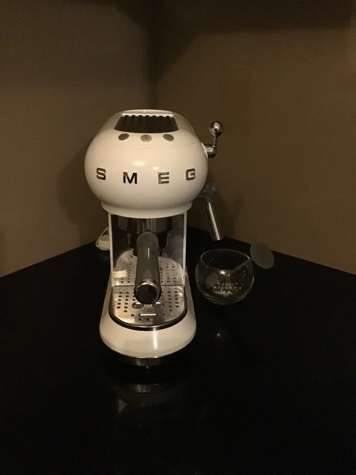 Smeg Coffee Machine Review Smeg ECF01 Reviews