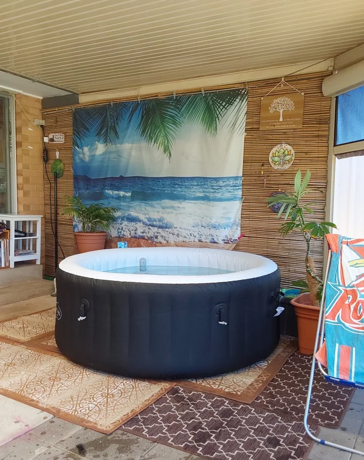 Bestway Lay-Z-Spa Miami AirJet Inflatable Hot Tub reviews