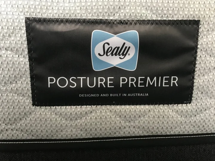 Sealy Posturepedic Exquisite King reviews