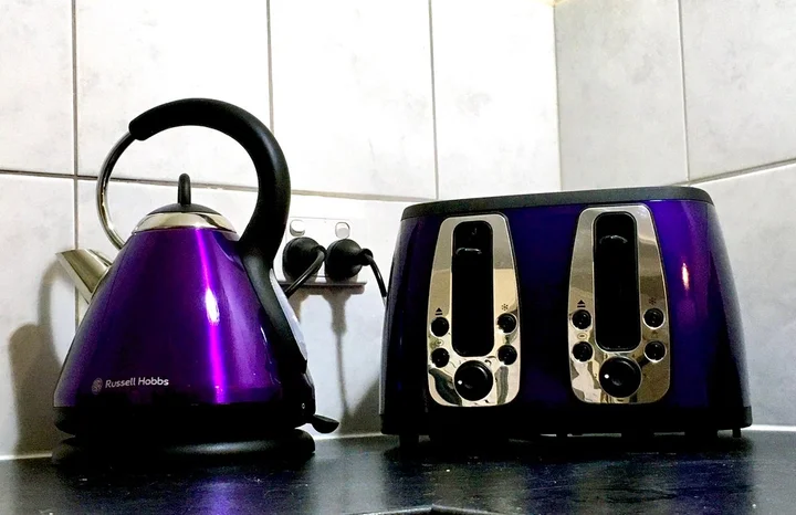 Russell Hobbs Heritage Purple コーヒーメーカー Amazon.com: Russell Hobbs Heritage coffee maker 18499JP