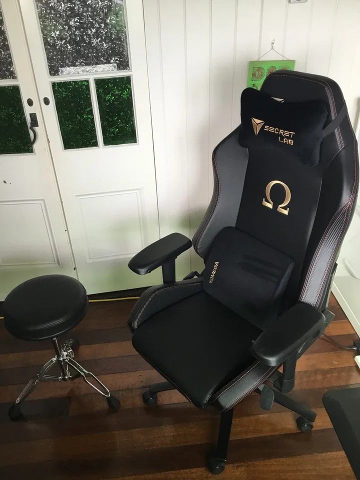 Secretlab Omega reviews