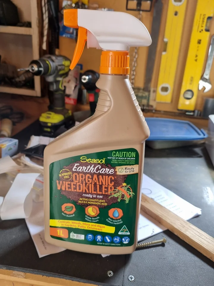 Seasol EarthCare Organic Weedkiller reviews | ProductReview.com.au
