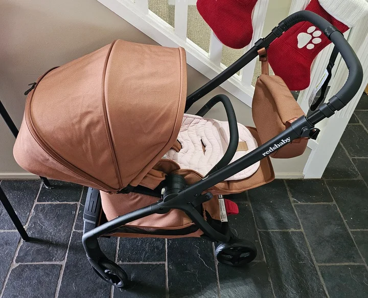 Redsbaby AERON Pram reviews